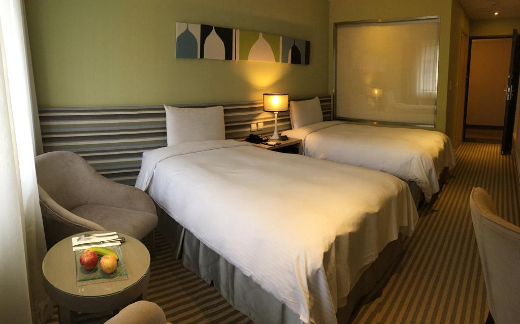Park City Hotel Central טאיצ'ונג מראה חיצוני תמונה
