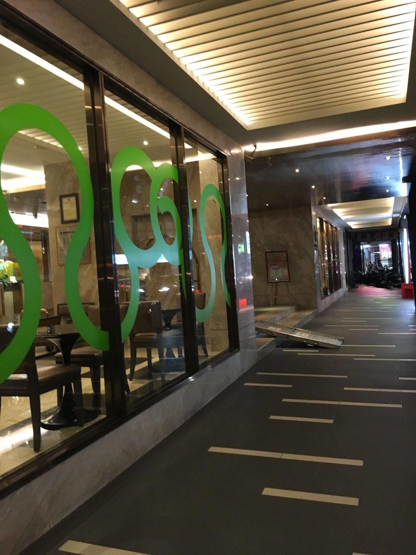 Park City Hotel Central טאיצ'ונג מראה חיצוני תמונה