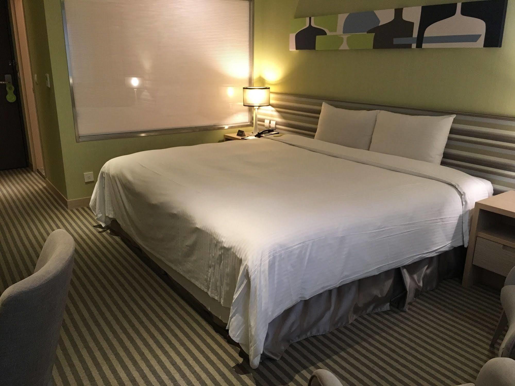 Park City Hotel Central טאיצ'ונג מראה חיצוני תמונה
